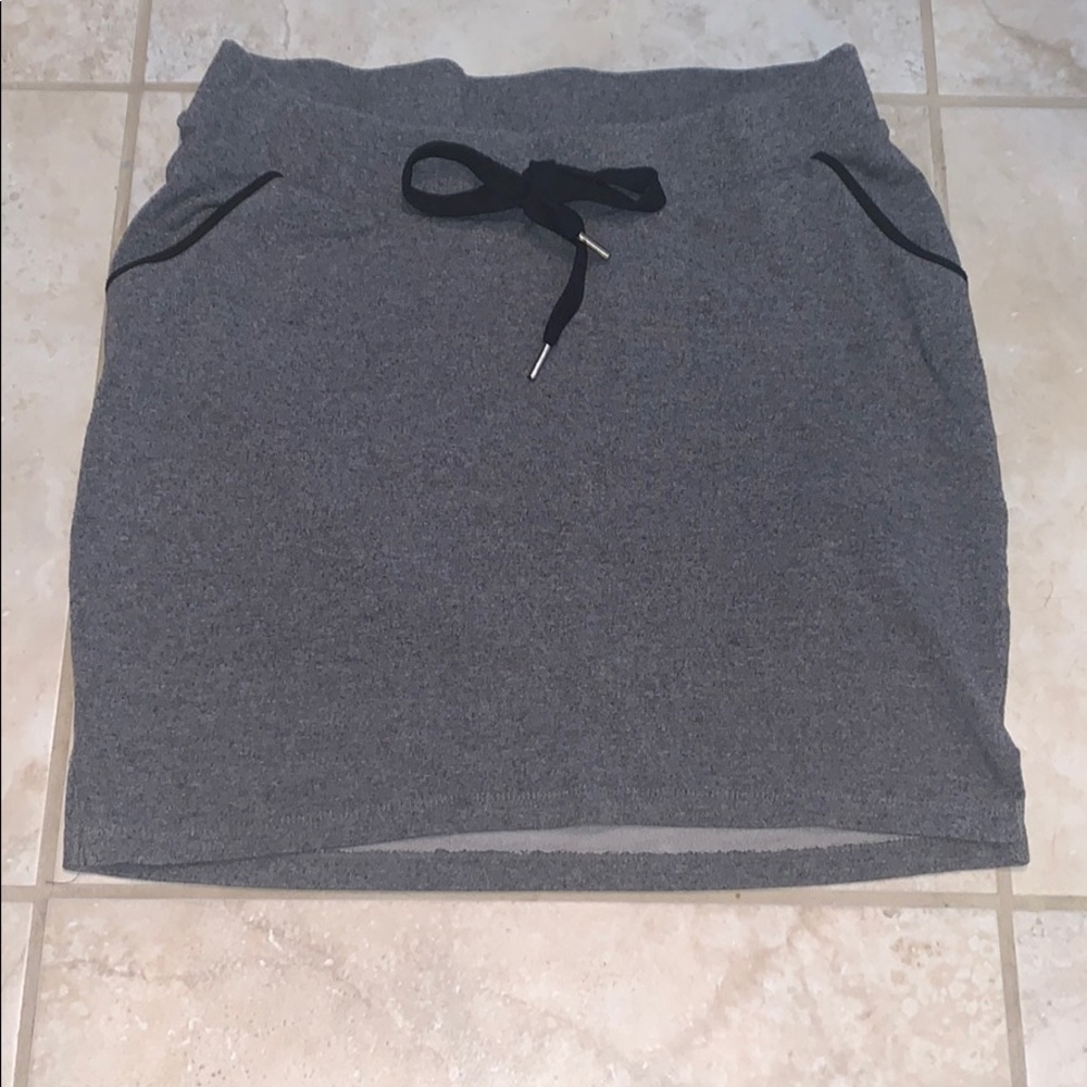 Heather Gray maternity skirt